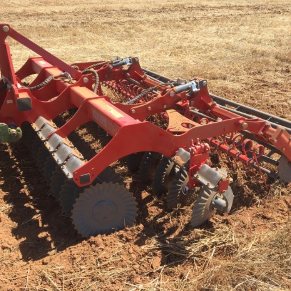 ARES-XL-3-5-and-4-Cut-Speed-Disc-Cultivator-Unia ARES-XL-3-5-and-4-Cut-Speed-Disc-Cultivator-Unia