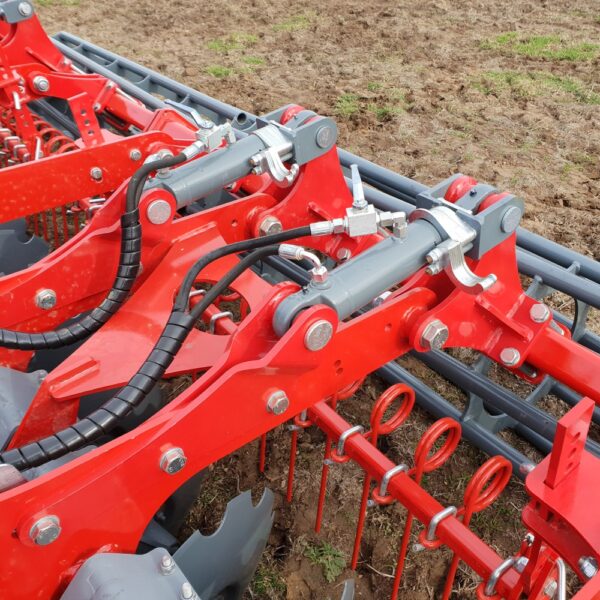 ARES-XL-4-5-Cut-Speed-Disc-Cultivator-Unia
