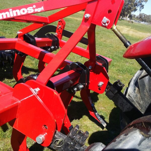 Minos-Agri-9-Tine-Chisel-Plough-with-Roller-CZ-9-M