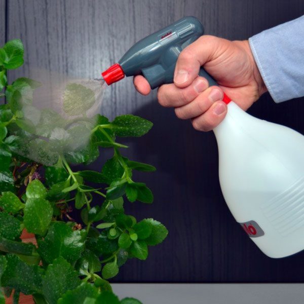 Solo-Battery-Powered-Hand-Sprayer-1L-260Li