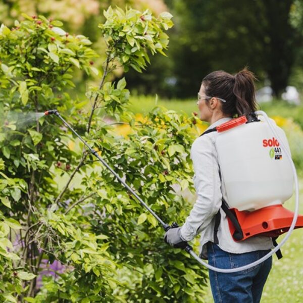 Solo-16L-Battery-Power-Backpack-Sprayer-441Li
