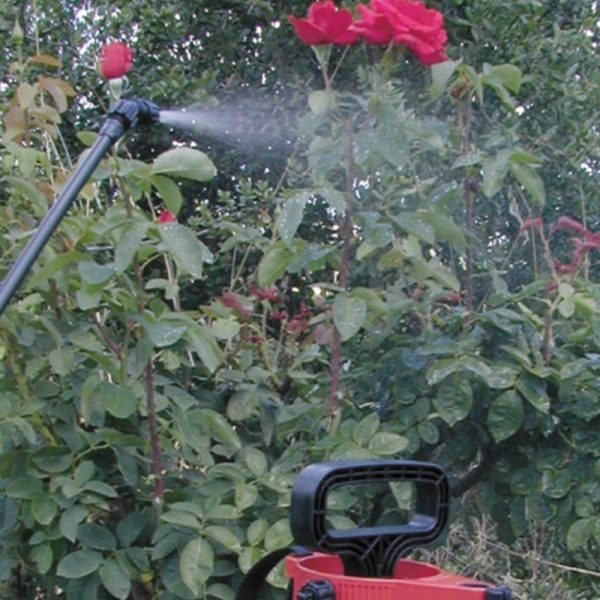 Solo-Hand-Held-Compression-Sprayer