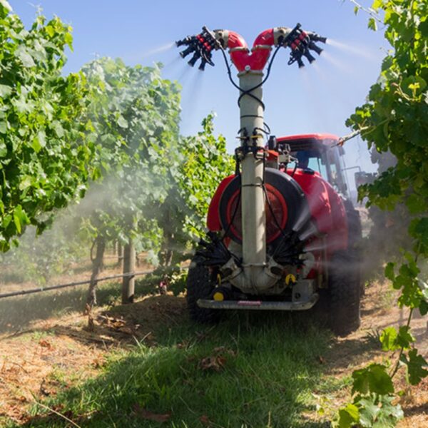 Silvan-P50E-Trailed-Turbomiser-with-Vineyard-Head