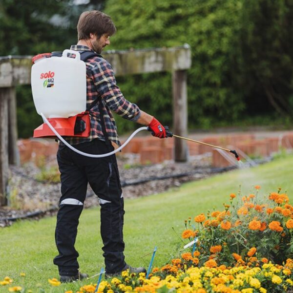 Solo-Battery-Power-Backpack-Sprayer-16L-442Li