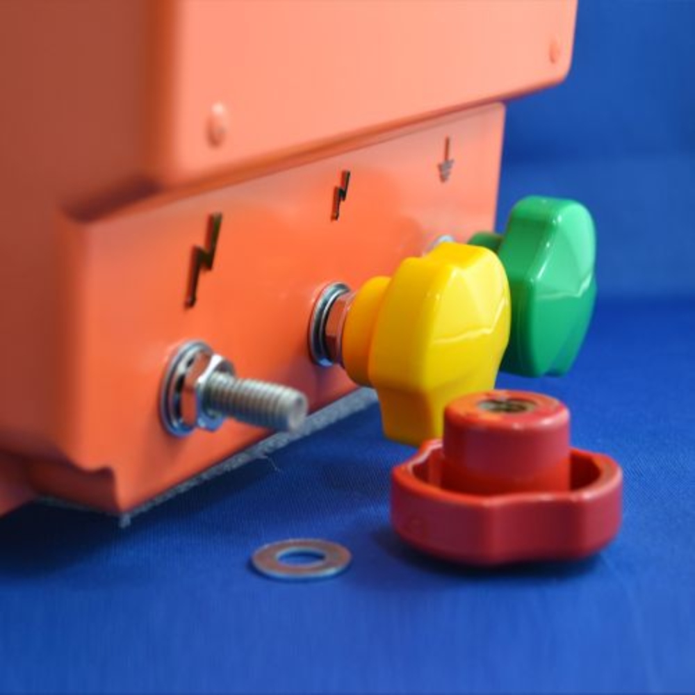 Daken-MT100-Mains-Energiser-70508D Daken-MT100-Mains-Energiser-70508D